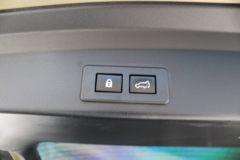 Used 2022 Subaru Ascent Touring AWD/4WD image 39