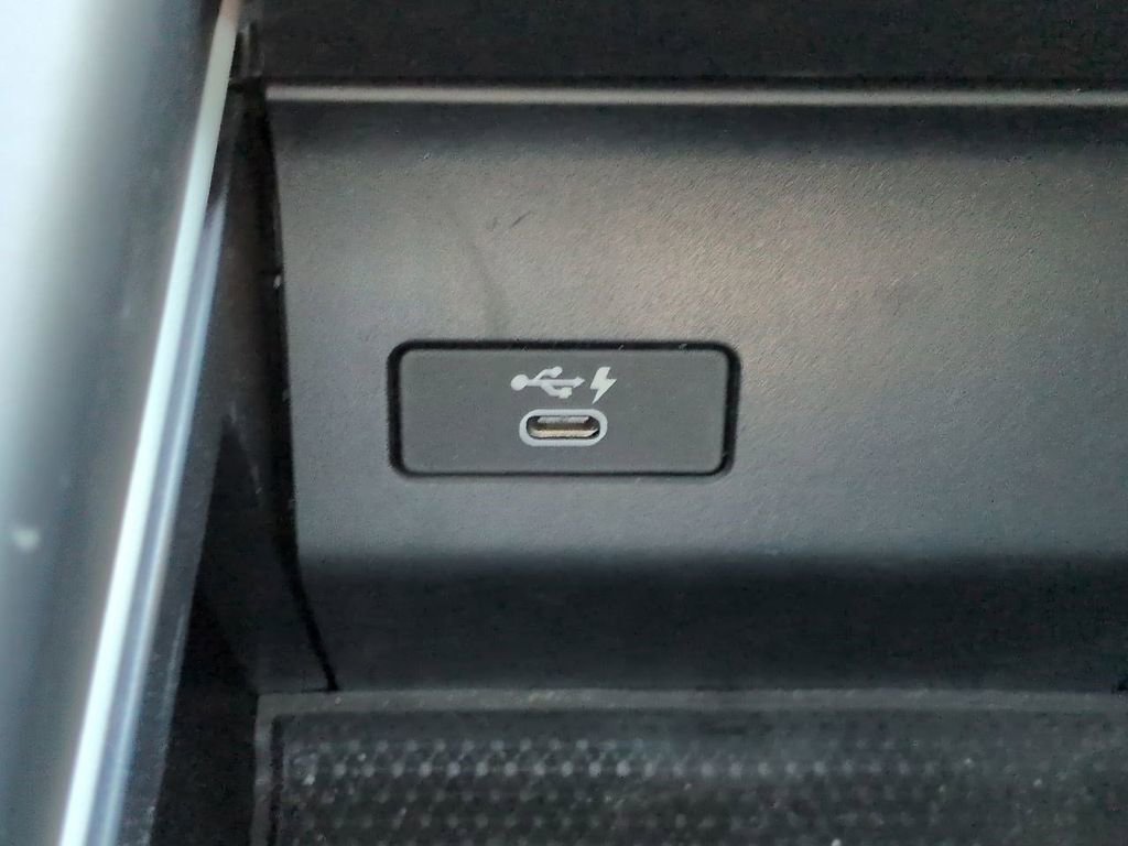 Certified 2023 BMW X5 xDrive45e w/ Executive Package image 24