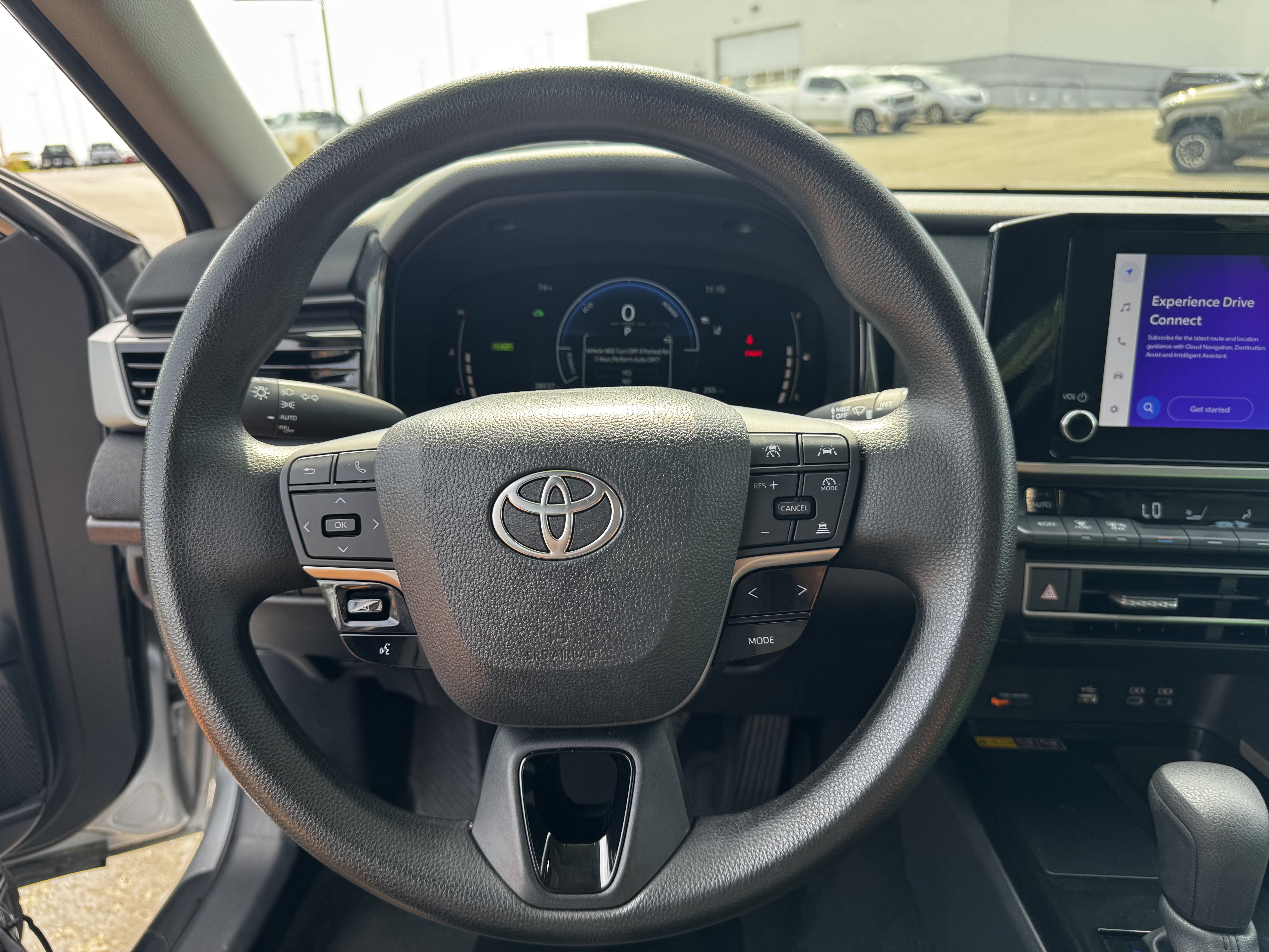 Certified 2025 Toyota Camry LE FWD image 5