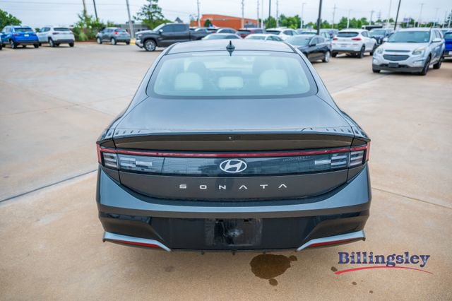 Used 2024 Hyundai Sonata SEL FWD image 4