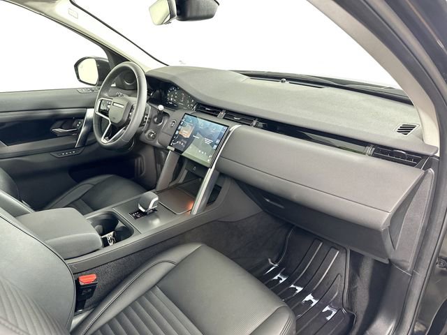 Used 2024 Land Rover Discovery Sport S image 31
