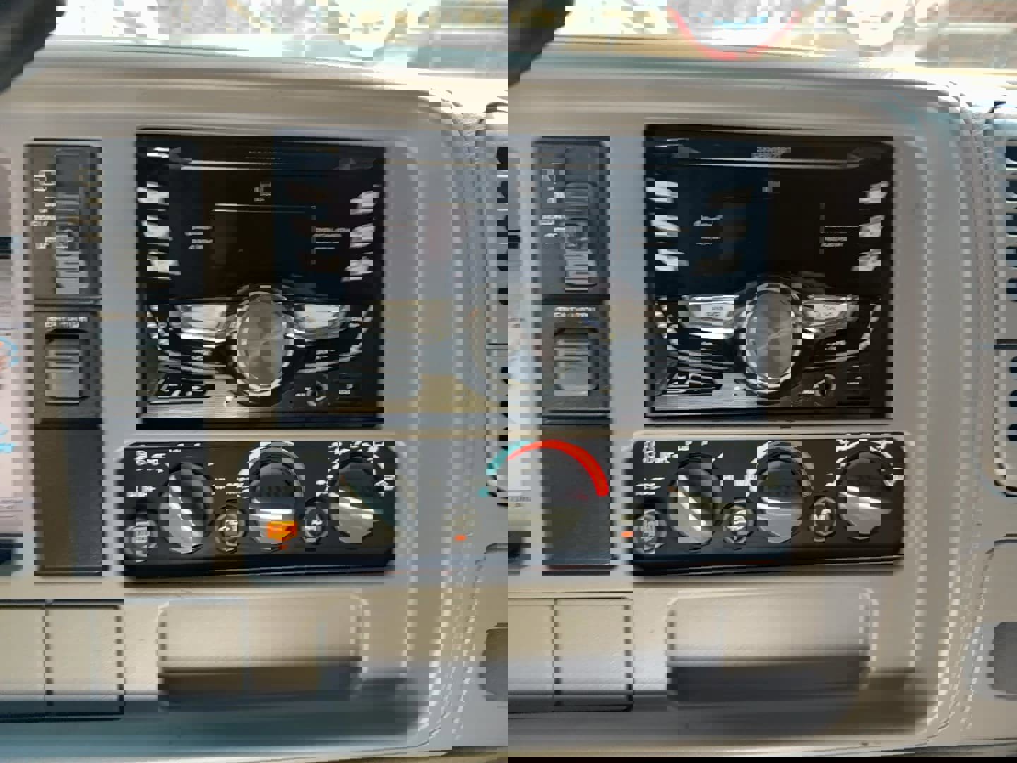 Used 1995 GMC Yukon SLE image 27