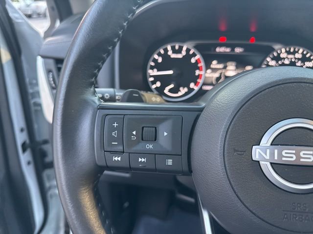 Used 2024 Nissan Rogue SV w/ SV Premium Package image 21