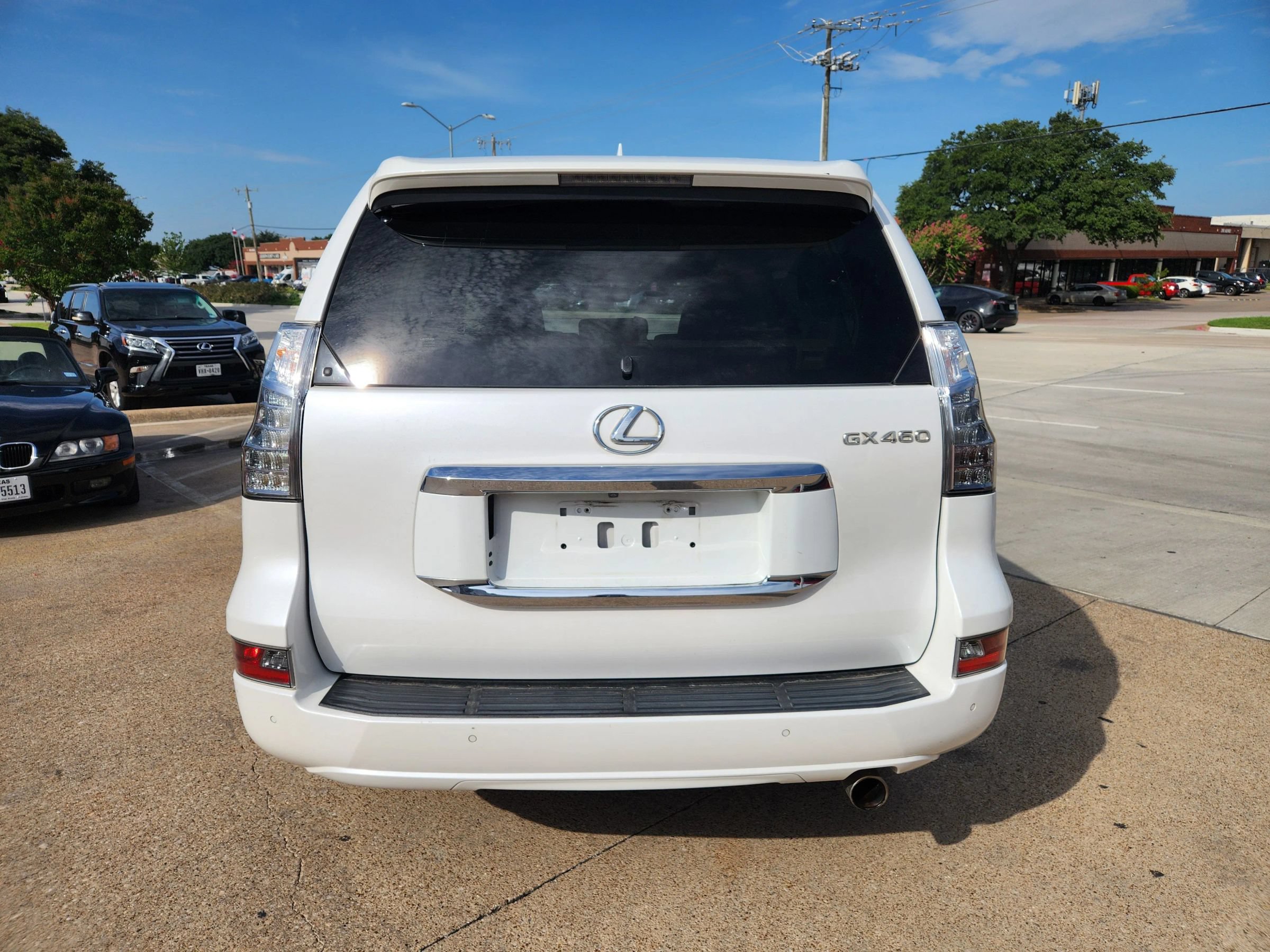 Used 2016 Lexus GX 460 w/ Premium Package AWD/4WD image 4
