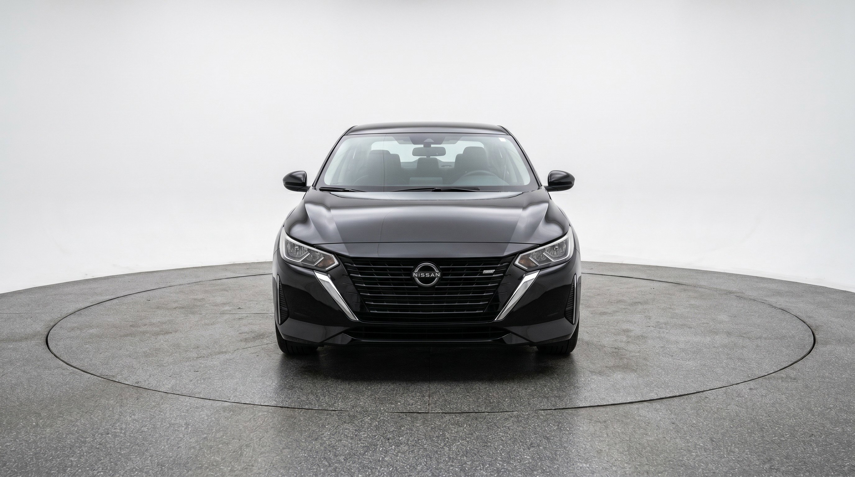 Used 2025 Nissan Sentra SV FWD image 2