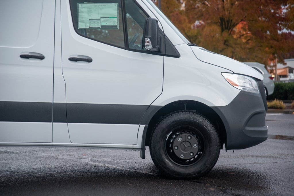 New 2025 Mercedes-Benz Sprinter 4500 image 8