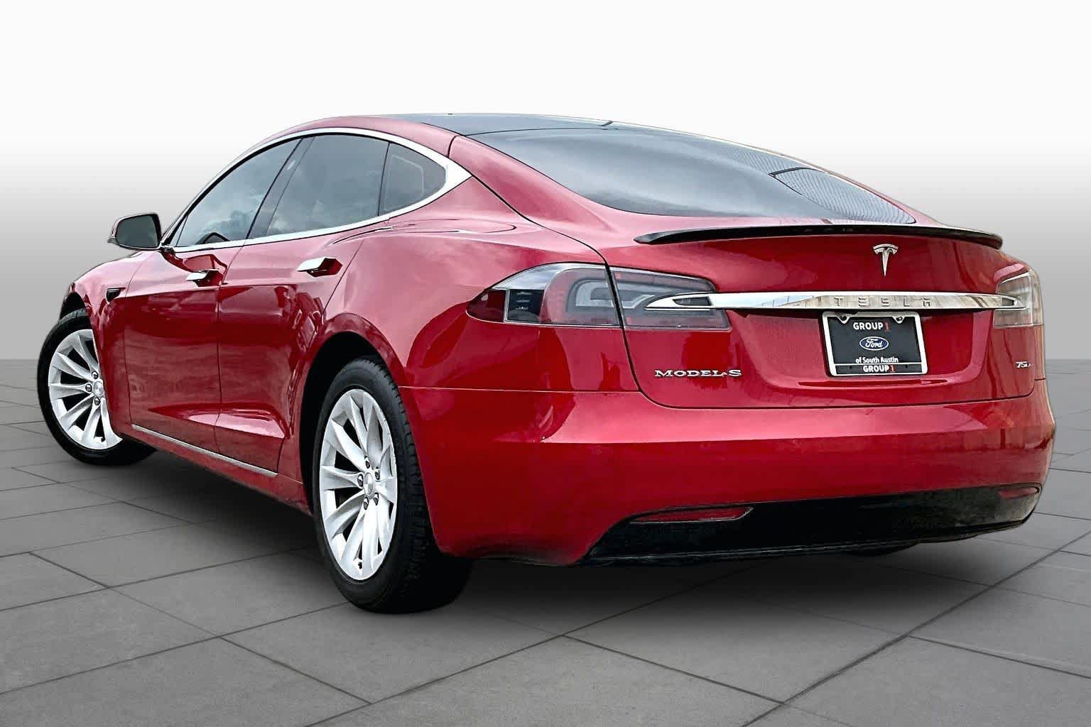 Used 2017 Tesla Model S 75D AWD/4WD image 11