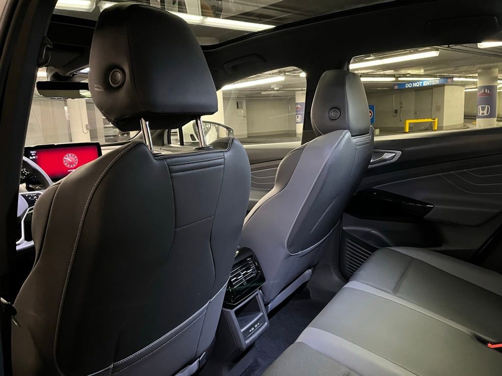 Used 2023 Volkswagen ID.4 Pro S image 23