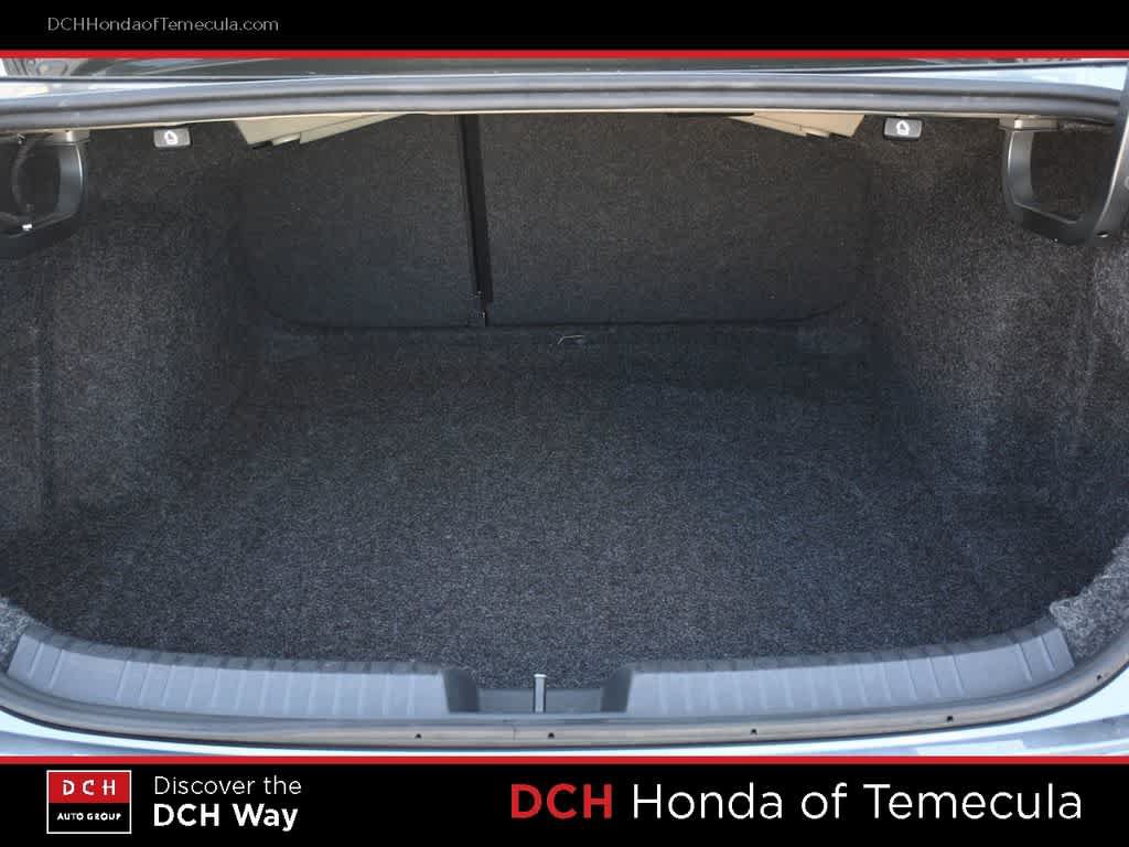 Used 2024 Volkswagen Jetta SE FWD image 24