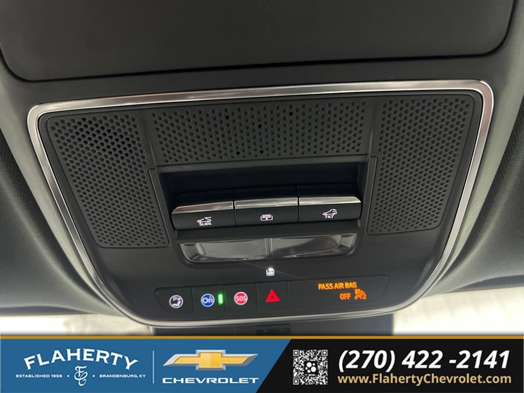 Used 2024 Chevrolet Traverse RS w/ LPO, Floor Liner Package AWD/4WD image 34