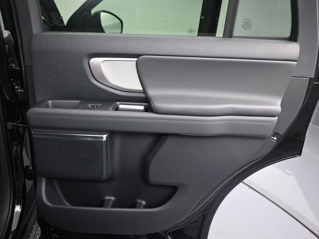 New 2026 Ford Expedition Active image 19