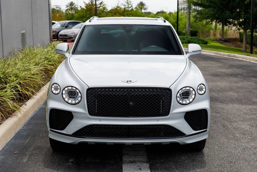 Used 2023 Bentley Bentayga AWD/4WD image 8