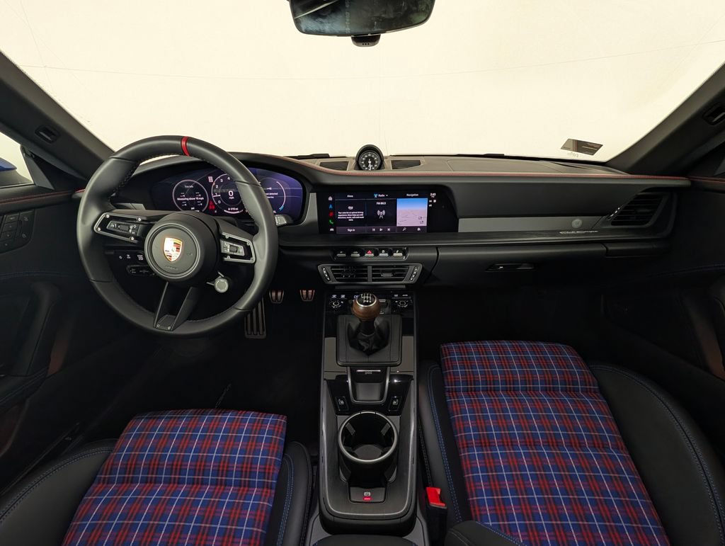 Used 2026 Porsche 911 Carrera T RWD image 18