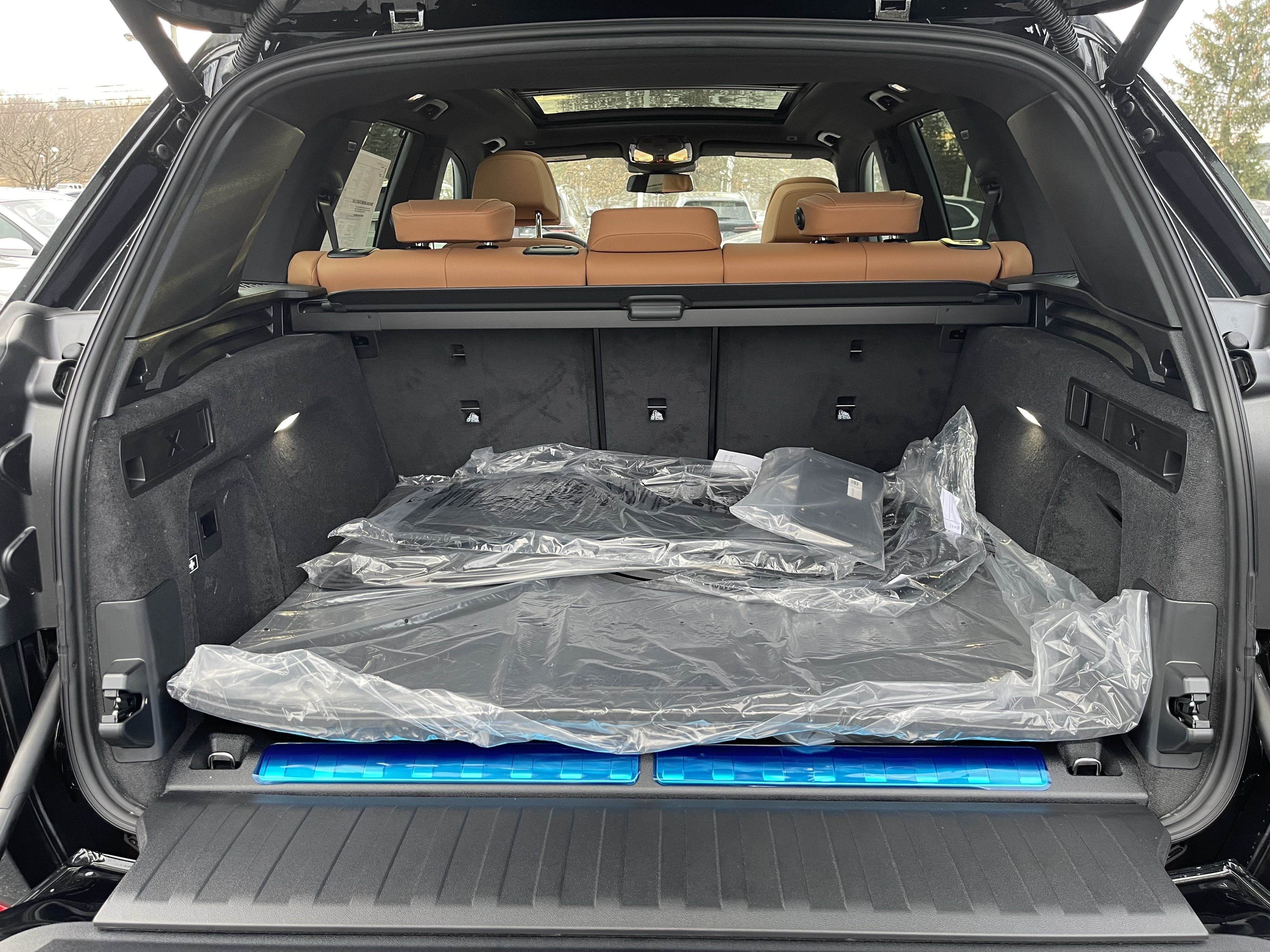 New 2026 BMW X5 xDrive50e w/ Executive Package AWD/4WD image 7