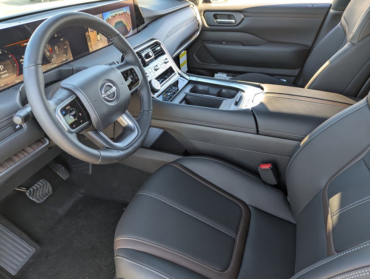 New 2026 Nissan Armada SL w/ Captain's Chari Seat Package image 9