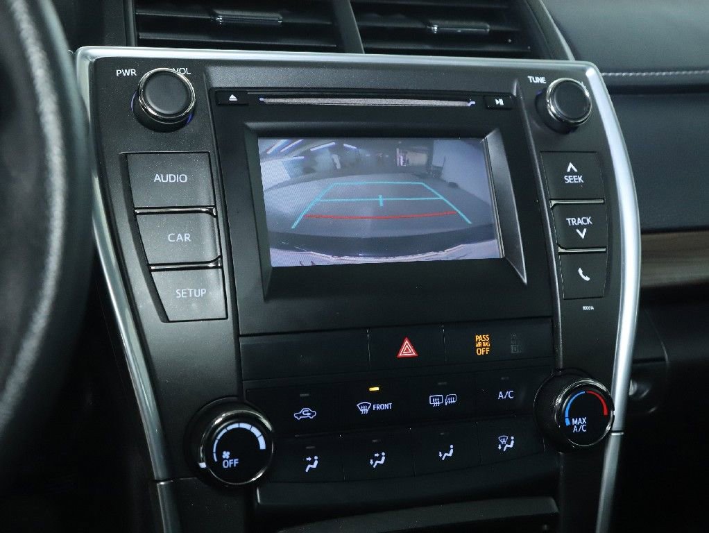 Used 2017 Toyota Camry XLE image 28