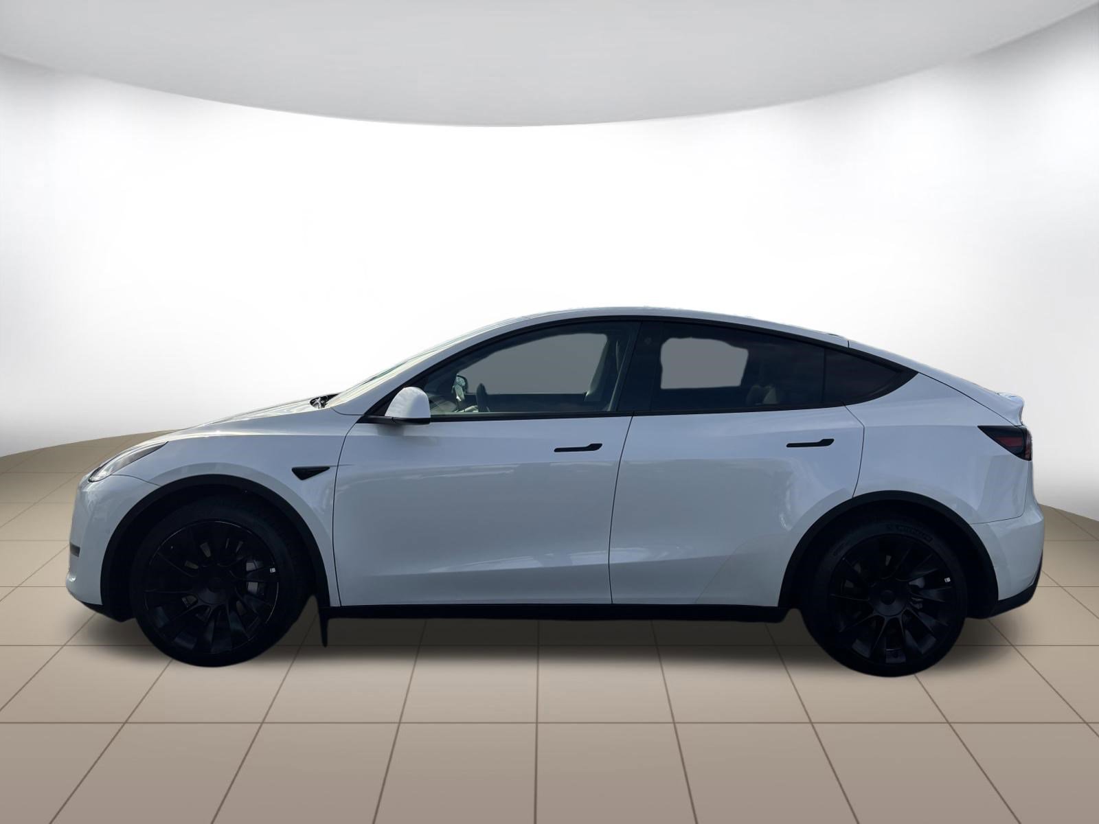Used 2021 Tesla Model Y Long Range image 6