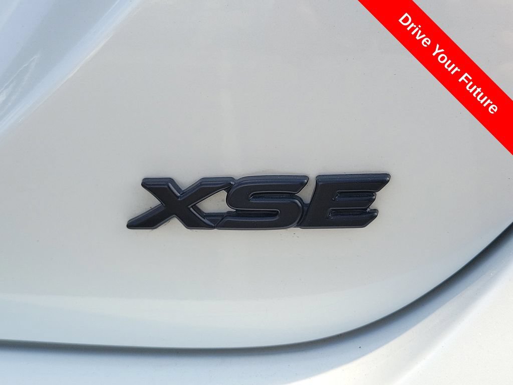 Used 2024 Toyota Camry XSE FWD image 33