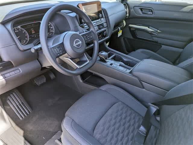 New 2024 Nissan Pathfinder S FWD image 2