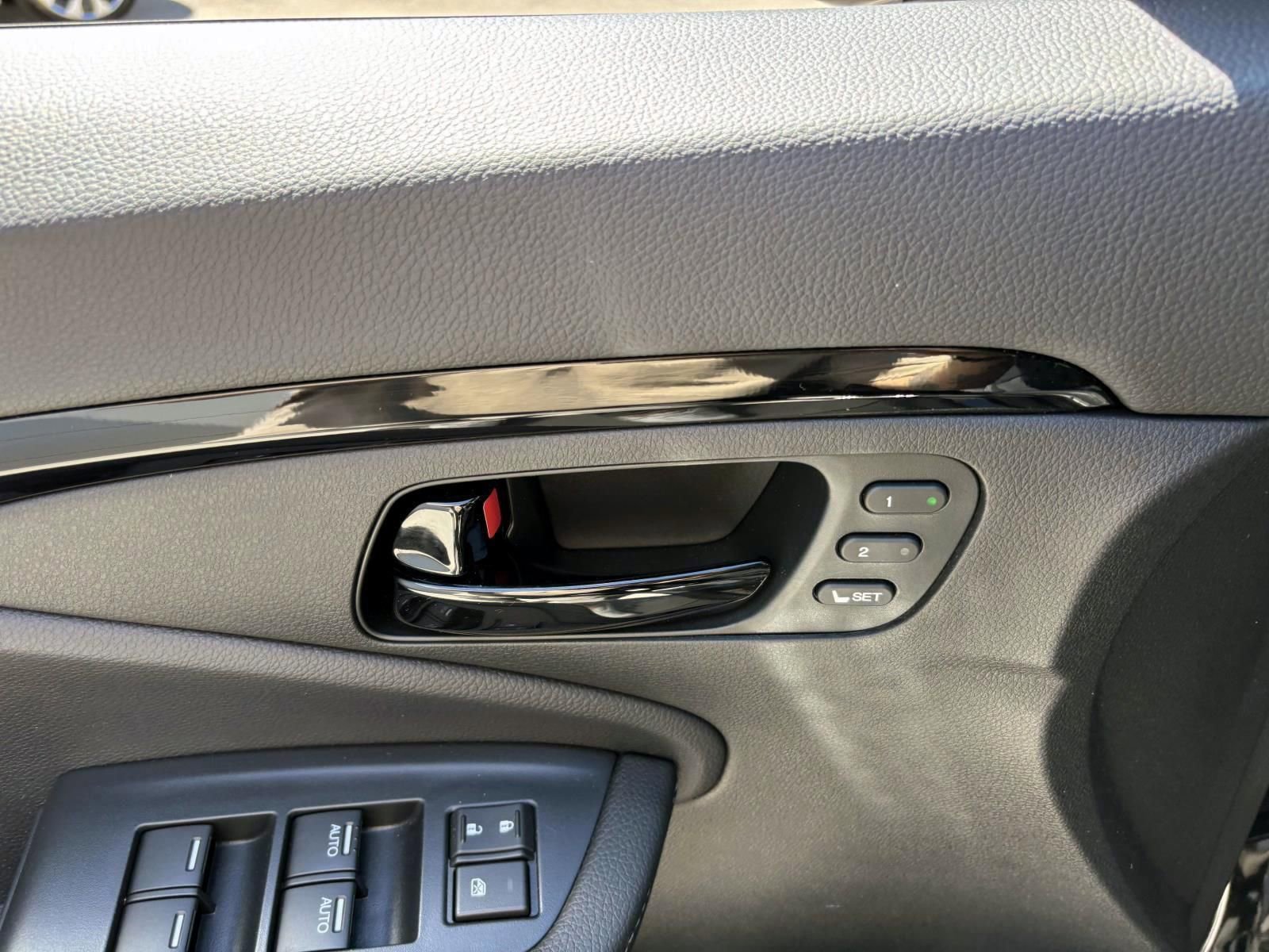 Used 2023 Honda Passport Elite image 12