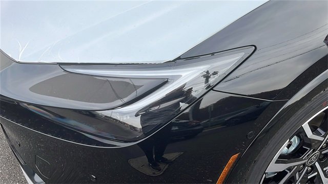 New 2026 Toyota Prius Plug-In Hybrid image 4