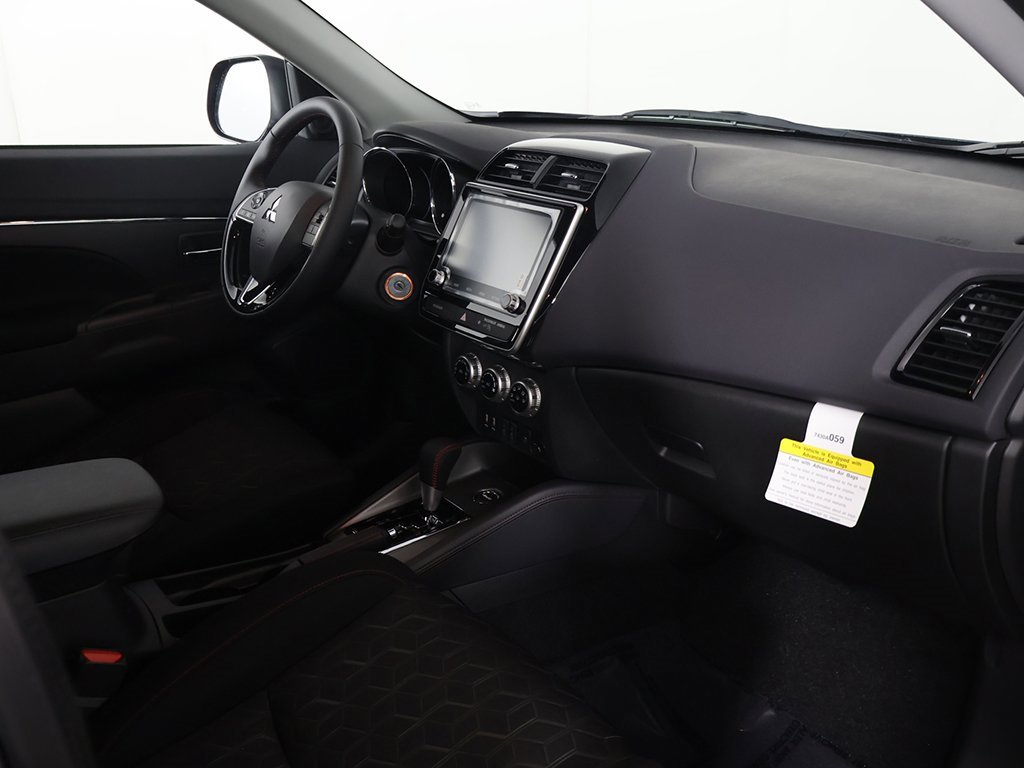 New 2025 Mitsubishi Outlander Sport LE image 24