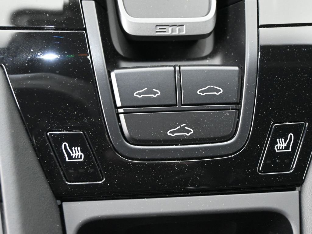 Certified 2026 Porsche 911 GTS image 15