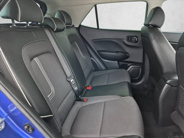 Certified 2022 Hyundai Venue Limited w/ Cargo Package FWD image 22