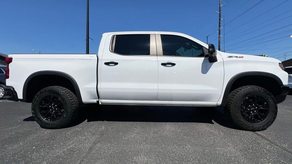 Used 2023 Chevrolet Silverado 1500 ZR2 w/ Technology Package image 8