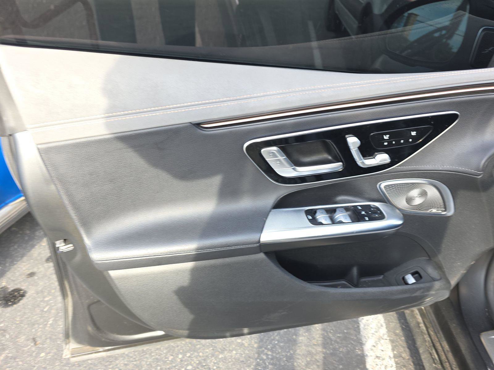 Used 2023 Mercedes-Benz EQE 500 4MATIC Sedan w/ Exclusive Trim Package image 8