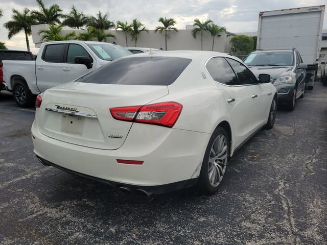 Used 2015 Maserati Ghibli RWD image 3