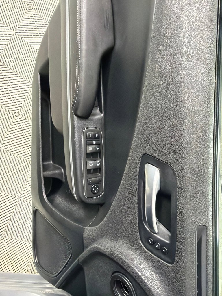 Used 2021 Dodge Charger SXT w/ Leather Interior Group image 12