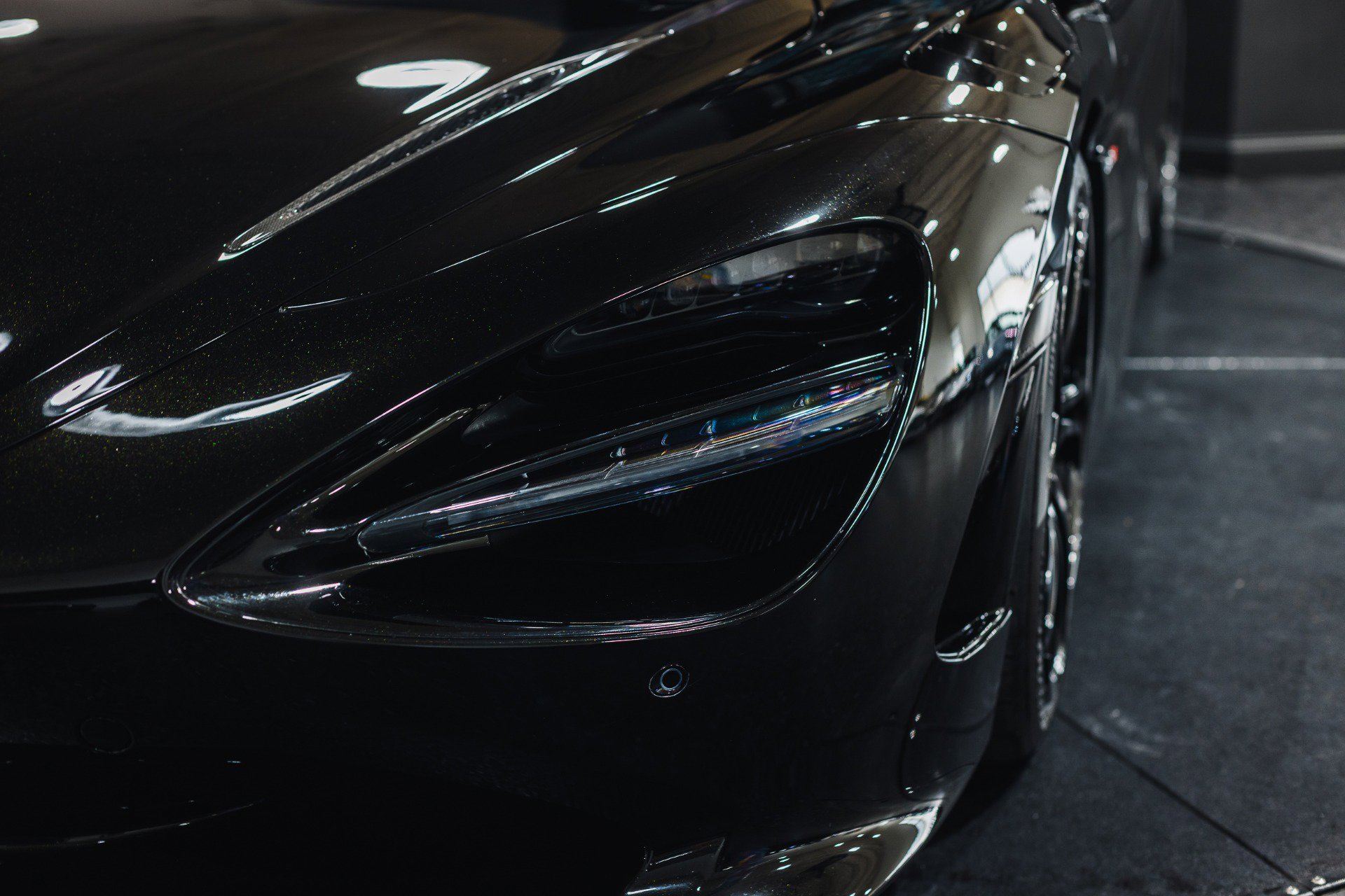 Used 2024 McLaren 750S Spider RWD image 46