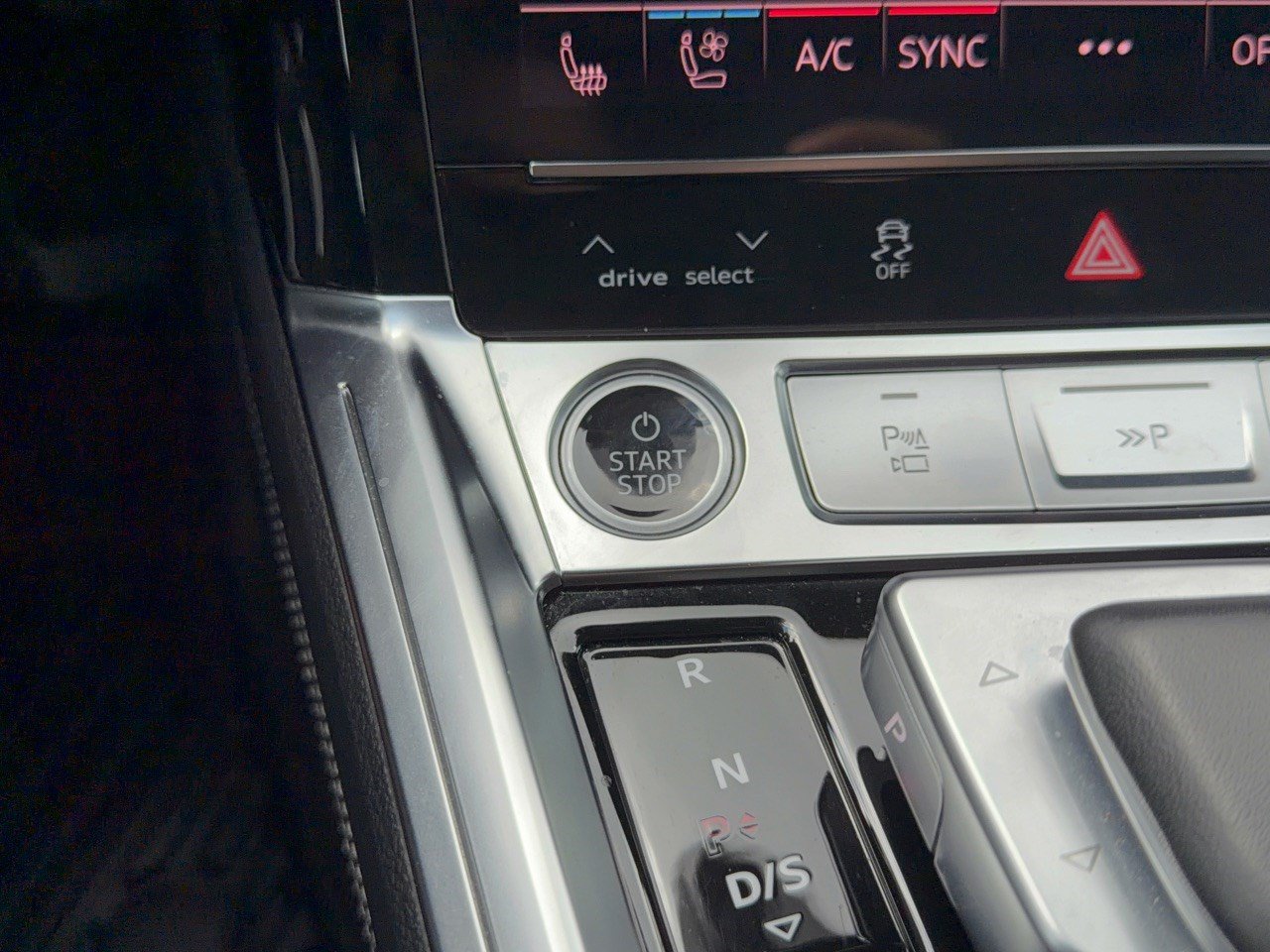 Used 2024 Audi Q8 e-tron Premium Plus w/ Prestige Package AWD/4WD image 20