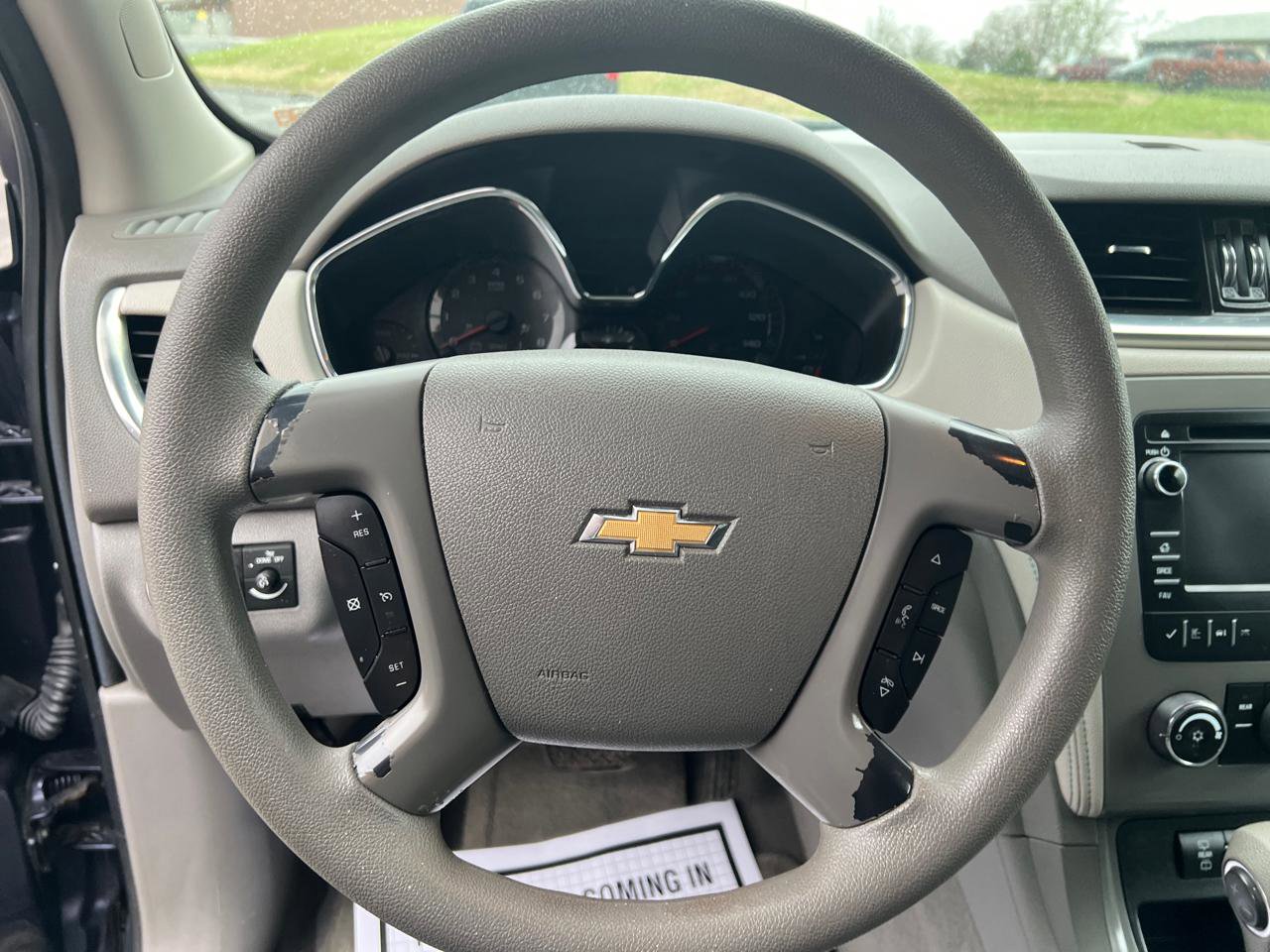 Used 2013 Chevrolet Traverse LS image 23