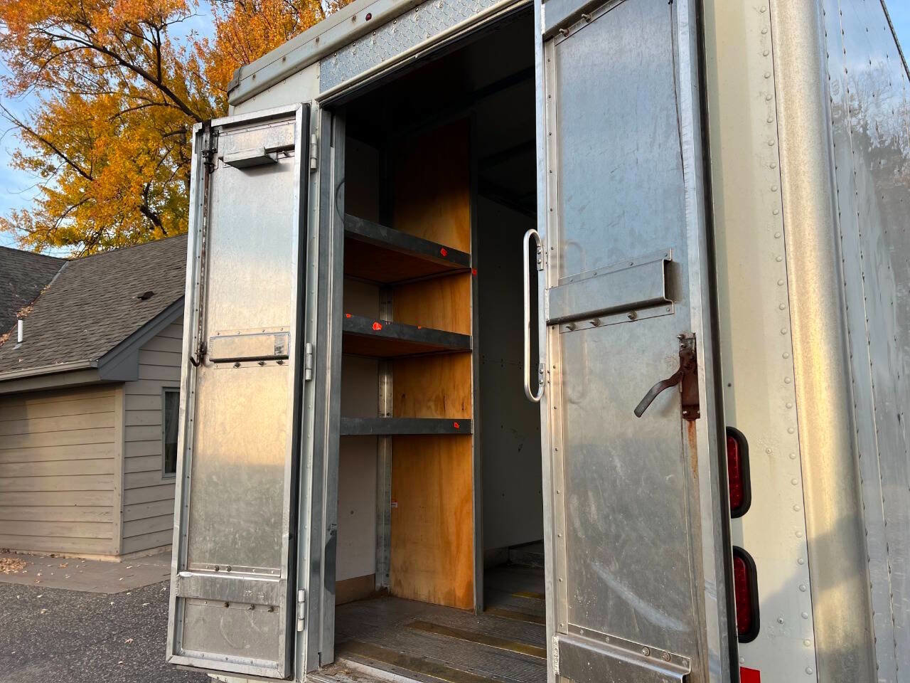 Used 2014 Freightliner Sprinter 3500 image 4