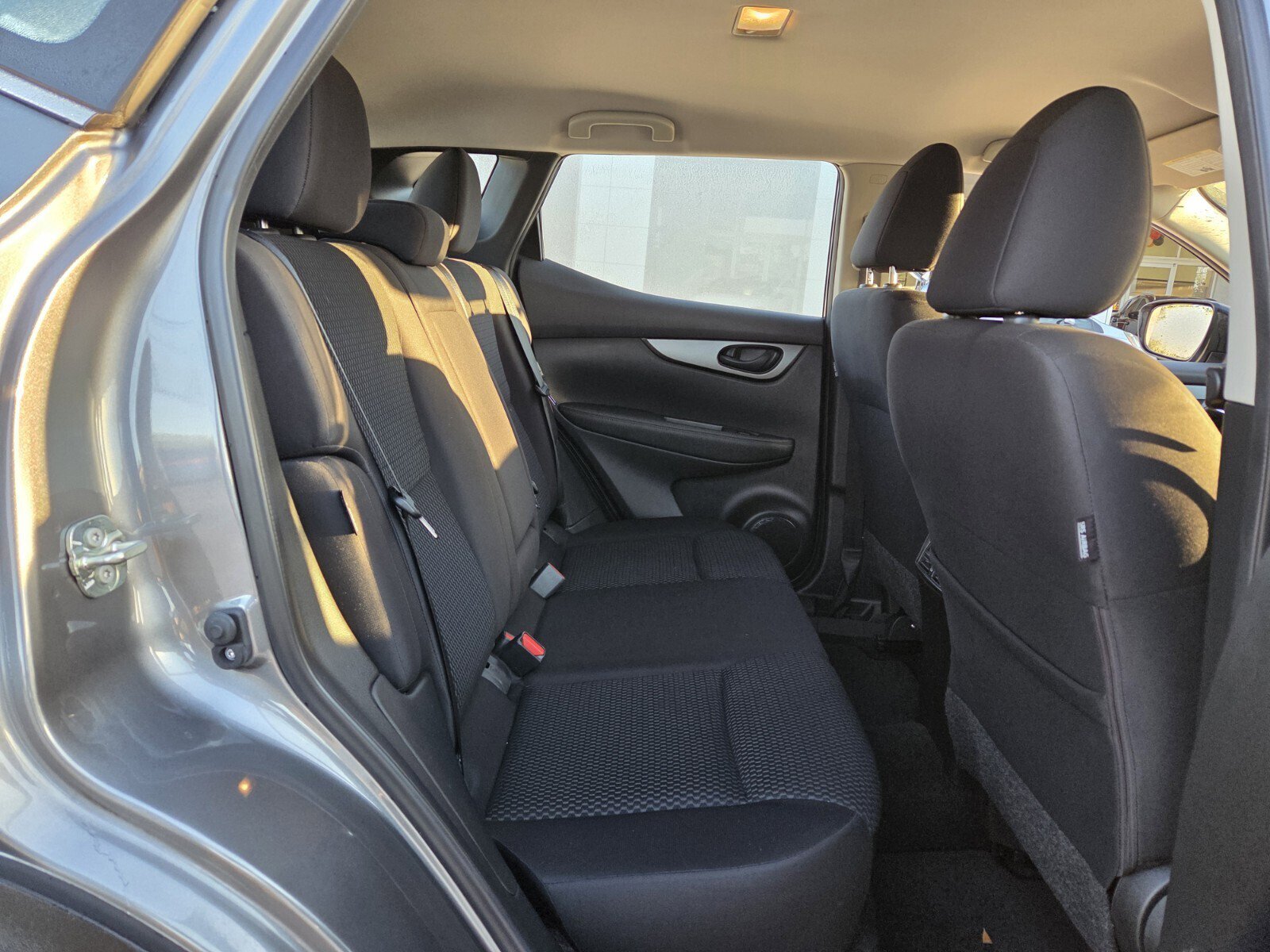 Used 2021 Nissan Rogue Sport S image 16