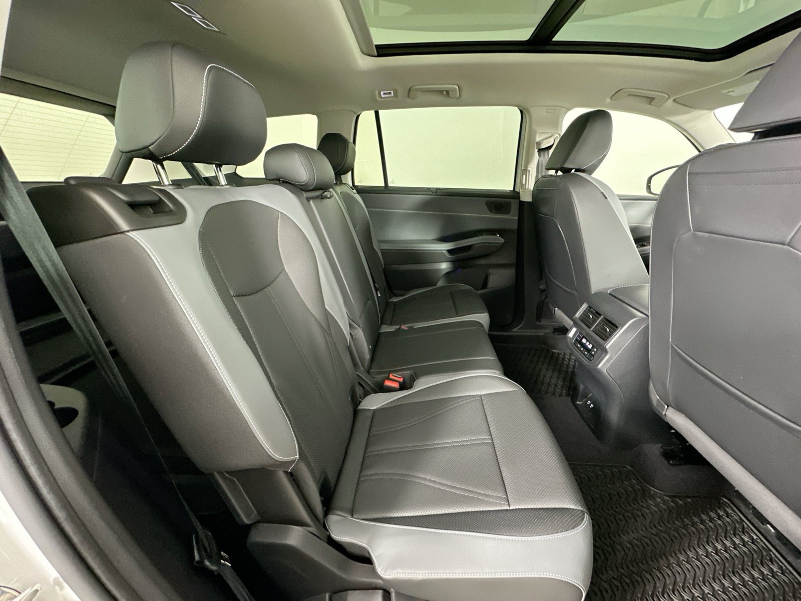 New 2027 Volkswagen Atlas SE AWD/4WD image 41