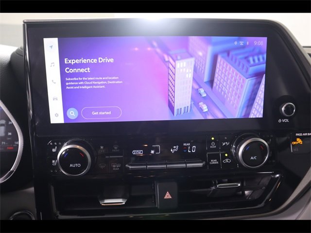Used 2023 Toyota Highlander Limited image 31