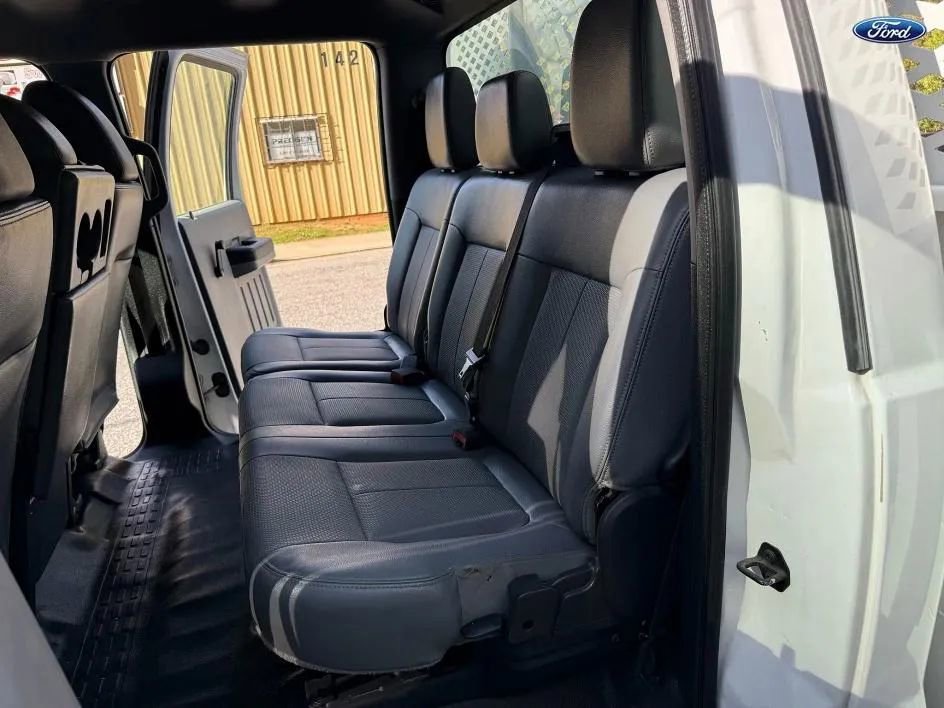 Used 2013 Ford F550 176  W.B. 4D w/ Payload Upgrade Pkg image 12