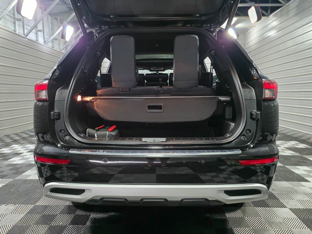 Used 2023 Mitsubishi Outlander SEL 40th Anniversary AWD/4WD image 43