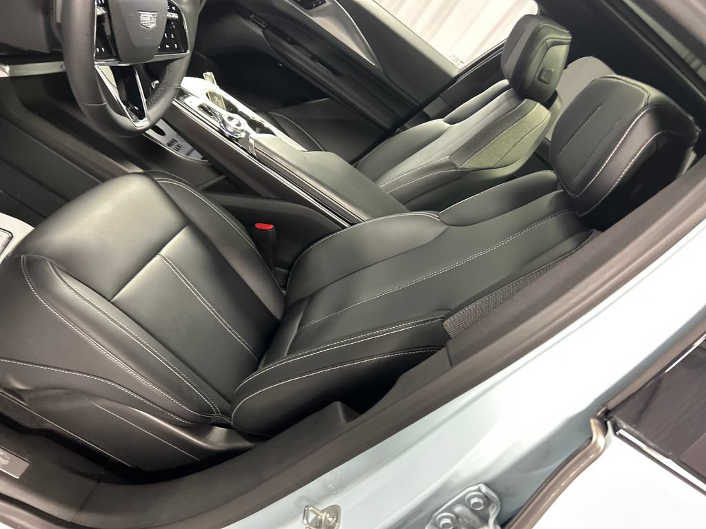 Used 2024 Cadillac Lyriq Tech AWD/4WD image 12
