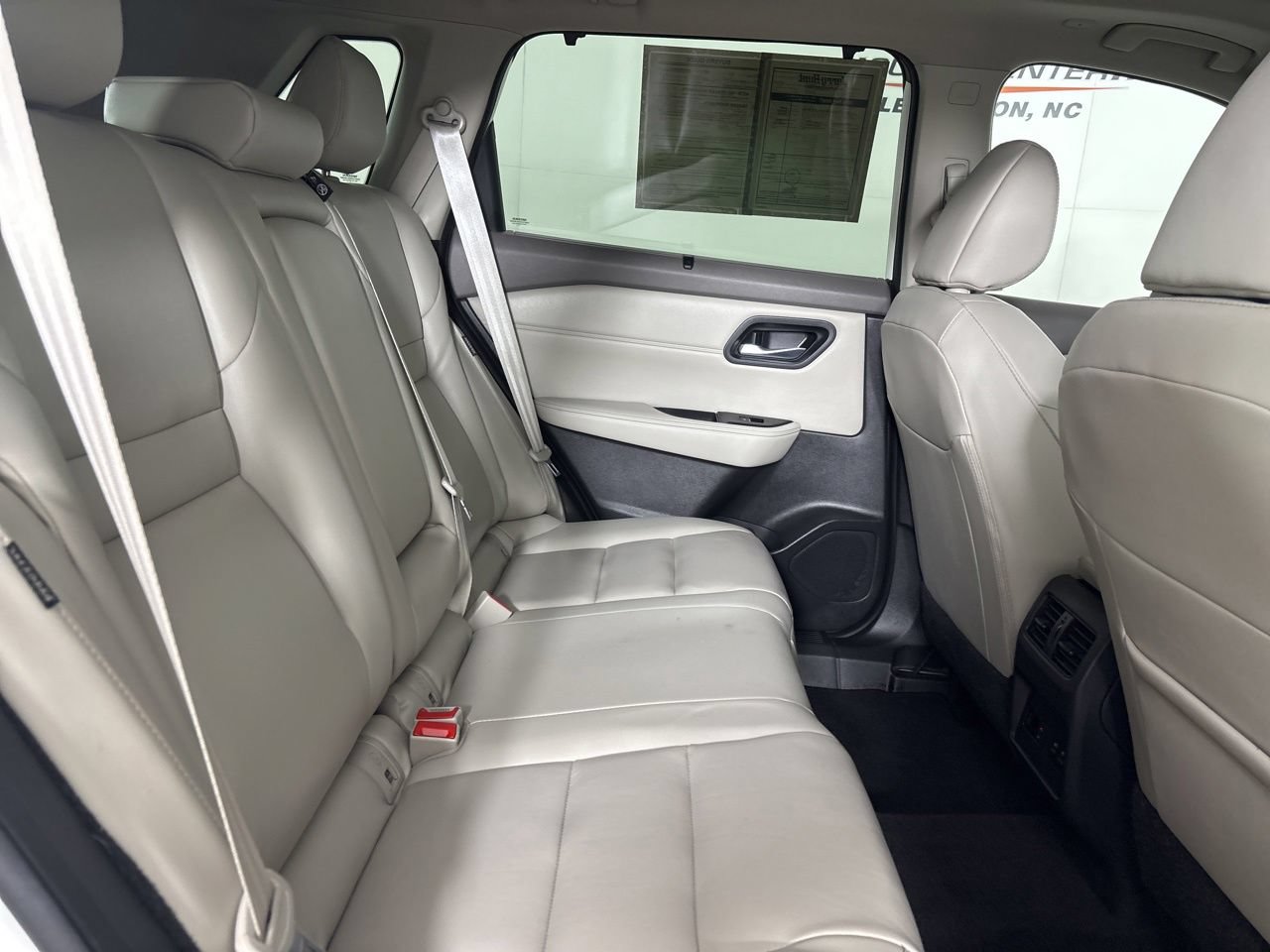 Used 2023 Nissan Rogue SL w/ SL Premium Package AWD/4WD image 28