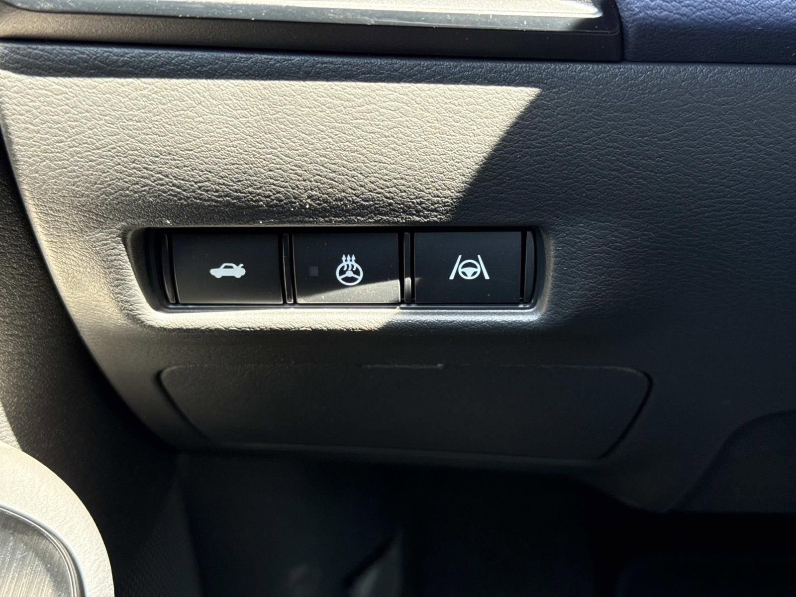 New 2026 Nissan Sentra SL w/ Floor Mat Package FWD image 19