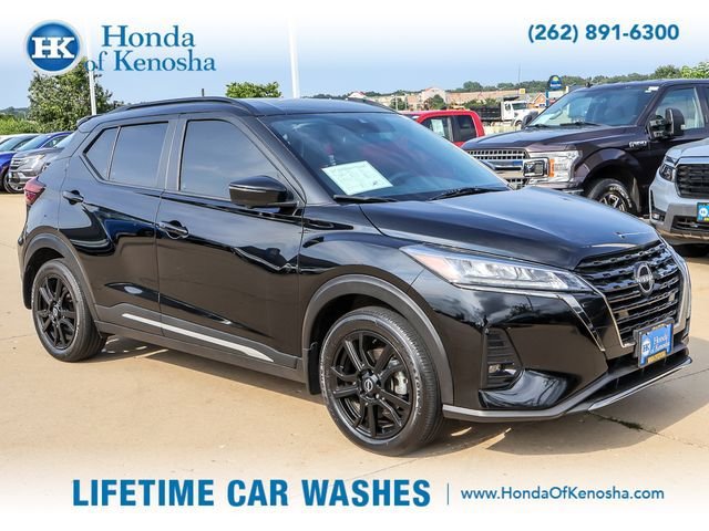 Used 2024 Nissan Kicks SR w/ SR Premium Package FWD image 7