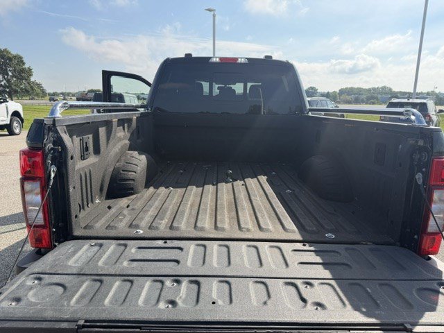 Used 2021 Ford F350 Lariat w/ Tremor Off-Road Package AWD/4WD image 36