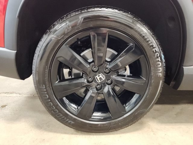 Certified 2025 Honda Pilot Black Edition image 31