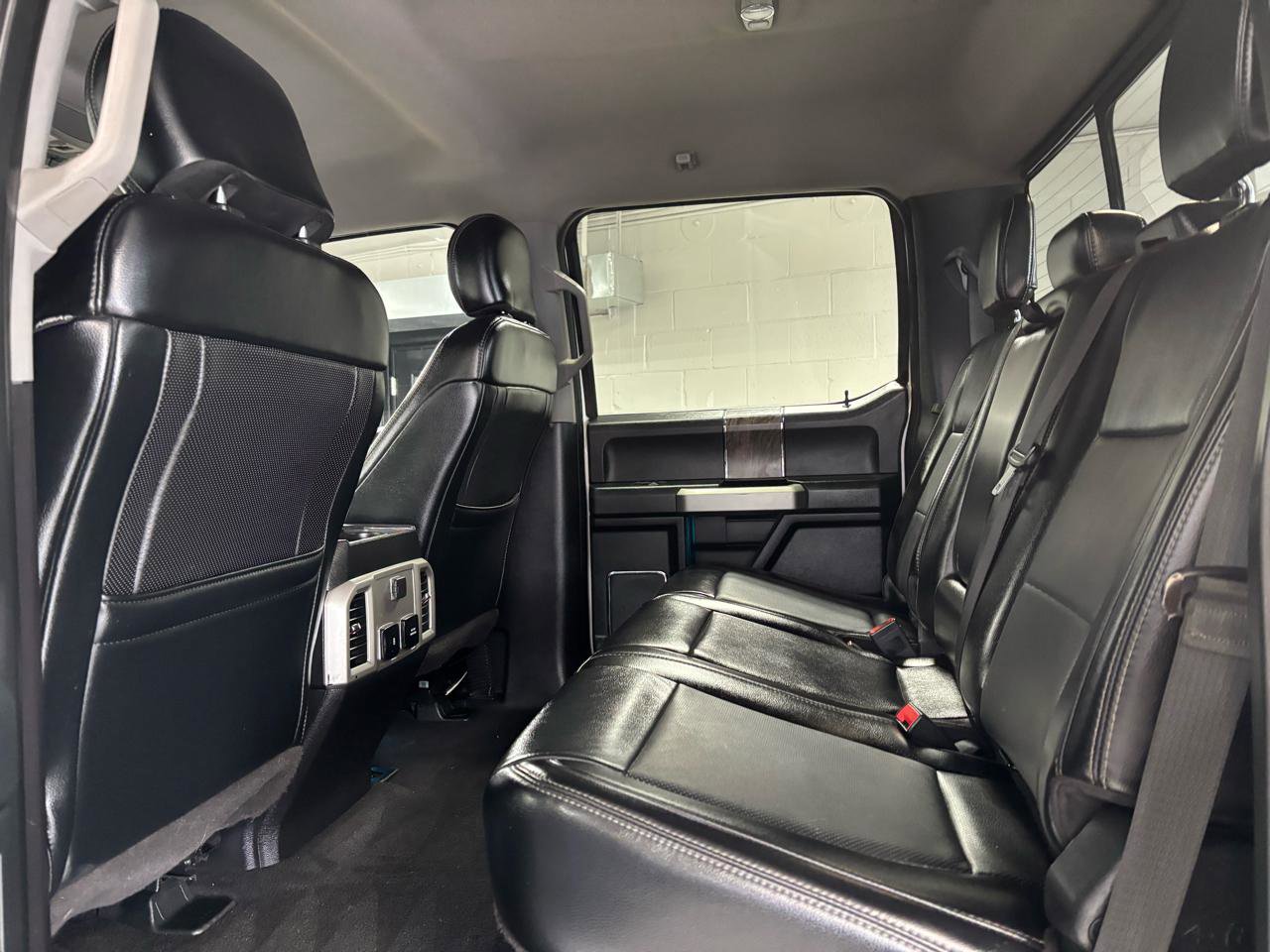 Used 2019 Ford F250 Lariat w/ Lariat Ultimate Package image 23