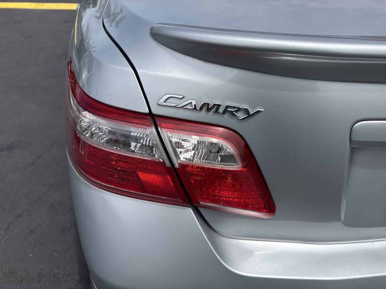 Used 2007 Toyota Camry SE FWD image 29