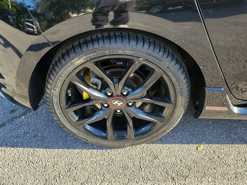 Used 2020 Hyundai Veloster Turbo R-Spec image 10